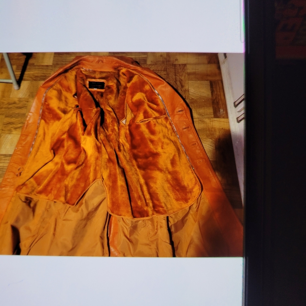 Men's Double-Breasted Tan Leather Trench Coat - Picture 11 of 16